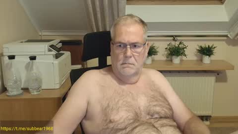 subbear1968 online show from June 9, 8:32 pm