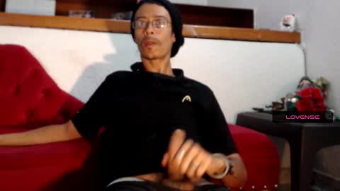 suggabrown_ online show from March 17, 10:34 pm