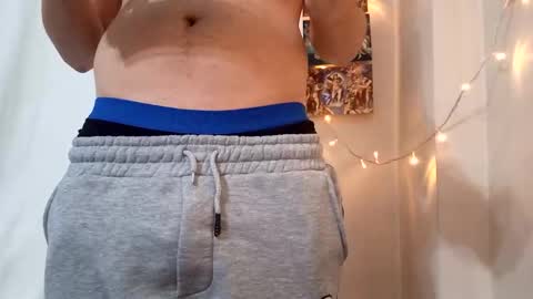 Niko online show from October 31, 8:01 pm