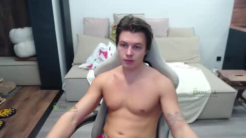 Alice and Sergey online show from December 2, 9:45 am