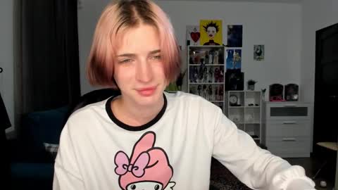 kira online show from March 11, 10:06 pm