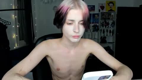 kira online show from November 26, 8:45 pm