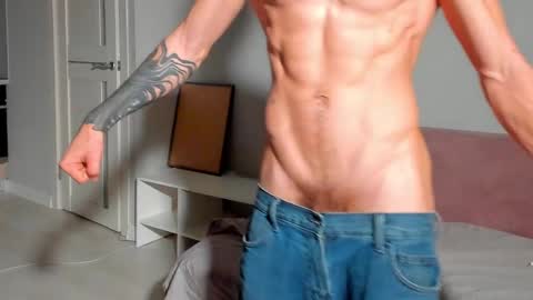 sweet_smith8 online show from January 12, 1:05 pm