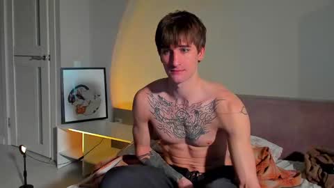 sweet_smith8 online show from February 22, 6:06 am