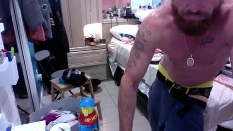 WeAim2PZzz online show from February 5, 7:29 am