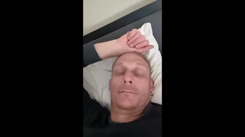 swollenmembers25 online show from February 8, 6:01 pm