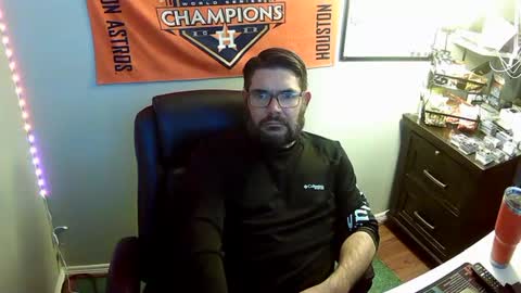 TaintNuzzler online show from September 19, 6:36 am