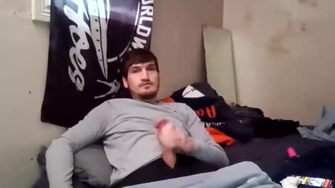 tallerandhandsomer online show from December 16, 9:22 pm