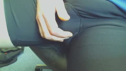 Snapshot of tambay2 chatting on February 12, 12:33 pm tambay2 online show from February 12, 12:33 pm