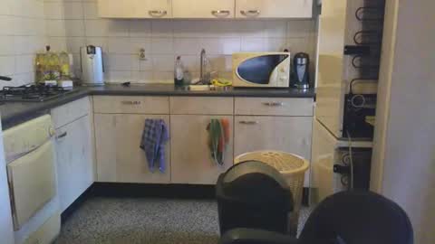 Genaro Thode online show from September 17, 6:03 am