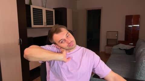 My shows 2100500 UTC3 online show from January 11, 7:17 pm