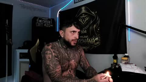 tatted_daddy69 online show from April 12, 2:37 am