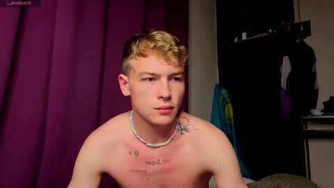 Alex but u can call me Theo online show from September 22, 2:11 am