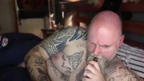 Tattooeddilf 01 online show from November 22, 3:06 am