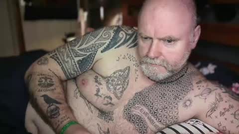 Tattooeddilf 01 online show from April 4, 2:19 am