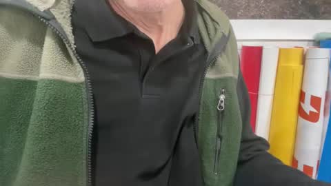 Snapshot of tauromolo chatting on October 28, 12:24 am tauromolo online show from October 28, 12:24 am