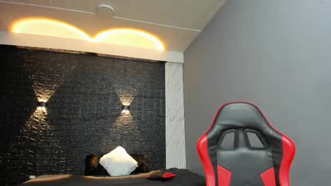  T A U R U S  online show from November 4, 11:44 am