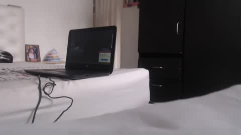 tayler online show from December 29, 9:20 pm