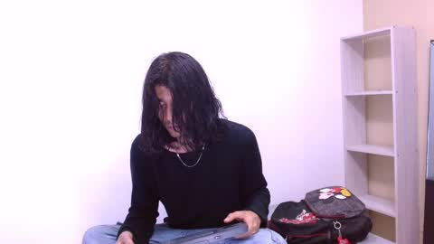 tayler online show from February 26, 3:10 am