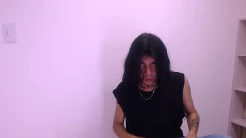 tayler online show from February 18, 2:27 am