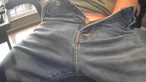 taylorsguy online show from December 18, 7:19 pm