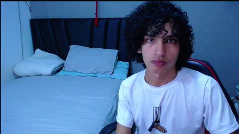 Tayron online show from November 5, 9:28 pm