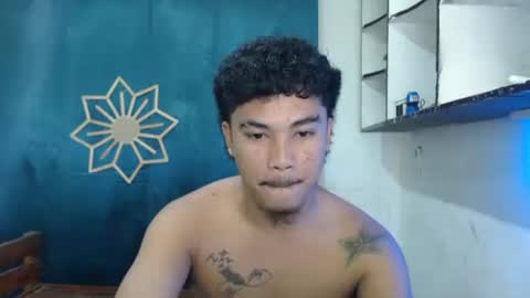 teahyun_yeongsu online show from December 14, 2:29 am