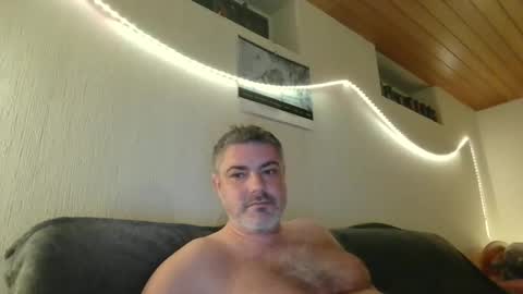 Peter online show from December 19, 6:34 pm