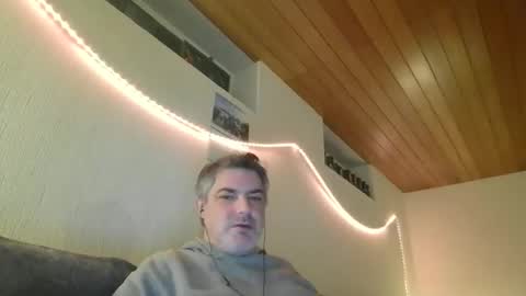 Peter online show from February 8, 1:22 am