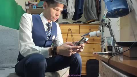 Virg Lszl online show from December 14, 3:18 am