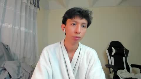 Juanfe  online show from January 17, 3:55 am