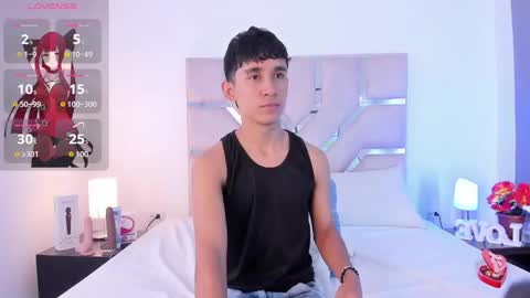 Thayler  online show from September 26, 11:19 am