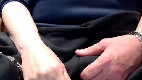 Snapshot of the1pocketrocket chatting on December 12, 8:32 pm the1pocketrocket online show from December 12, 8:32 pm