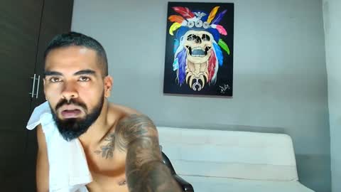 SCOTT  THEO  KAMERON  GENDERSON online show from February 5, 11:28 pm