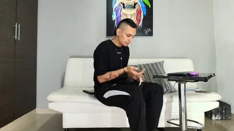 SCOTT  THEO  KAMERON  GENDERSON online show from January 5, 12:31 am