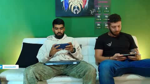 SCOTT  THEO  KAMERON  GENDERSON online show from September 22, 2:55 am