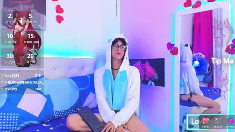 ethan online show from October 31, 8:23 pm