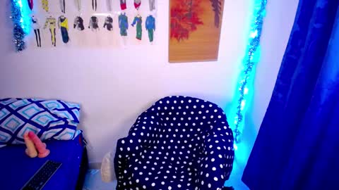 ethan online show from November 24, 2:01 am