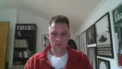 Snapshot of thedon2123 chatting on February 25, 7:36 pm thedon2123 online show from February 25, 7:36 pm