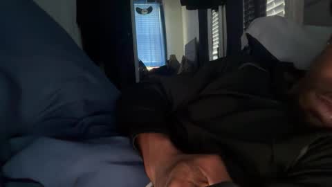 theeshooterr online show from January 23, 1:02 pm