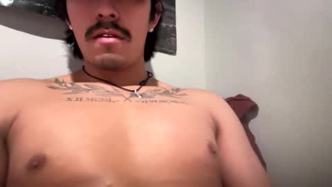 theglorious2002 online show from March 18, 7:33 am