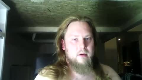 thenewdude1992 online show from February 27, 5:47 pm