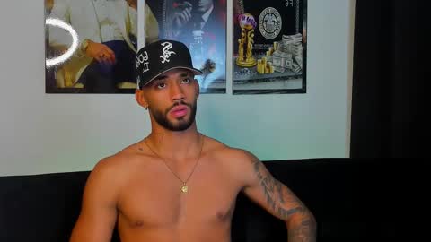 Theo Sky online show from October 6, 9:19 pm