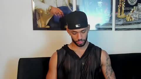 Theo Sky online show from October 9, 6:35 pm