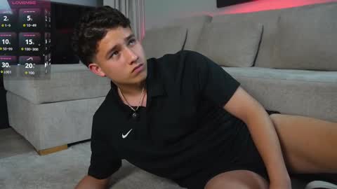  THEO- MATEO  online show from September 20, 11:38 pm