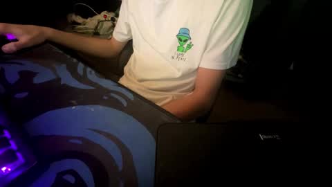 theothede19cm online show from November 19, 3:01 pm