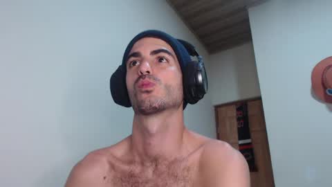 Santiago Enrique online show from March 28, 5:51 am