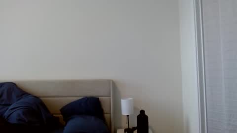 Yoshi online show from September 24, 6:28 pm