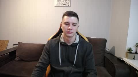 Nick   online show from November 7, 6:55 pm