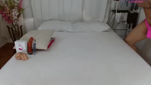 therockalejandro online show from March 26, 7:18 pm